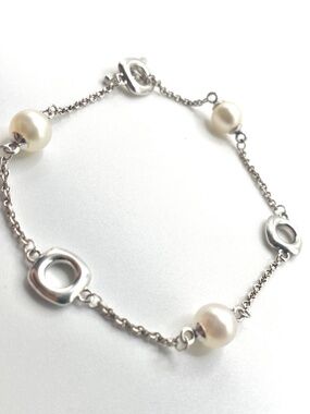 Tiffany & Co. Sterling Silver Square Cushion Pearl Chain Link Toggle Bracelet